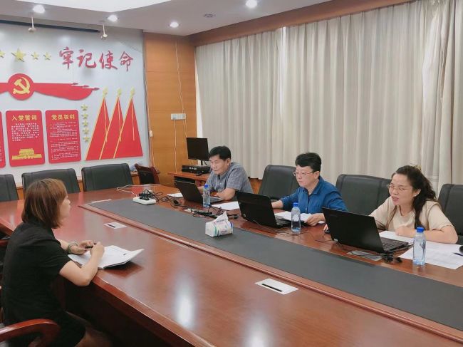 第一組答辯現(xiàn)場。譚龍 攝.jpg