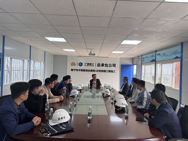 會(huì)議現(xiàn)場(chǎng)。盧麗君 攝（修圖）.jpg