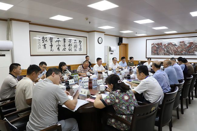 會(huì)議現(xiàn)場(chǎng)。施朝寧 攝（修圖）.jpg